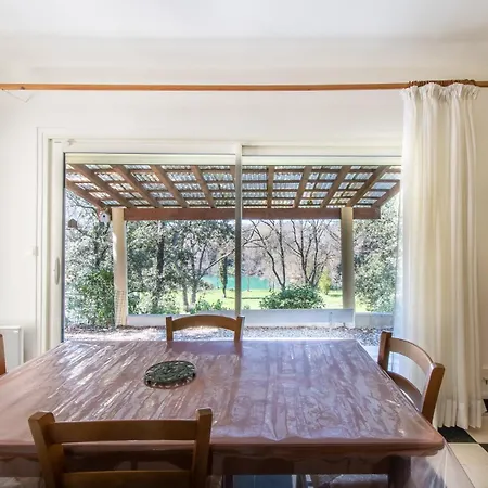 Casa vacanze Les Charmettes - Terrasse Et Grand Jardin *